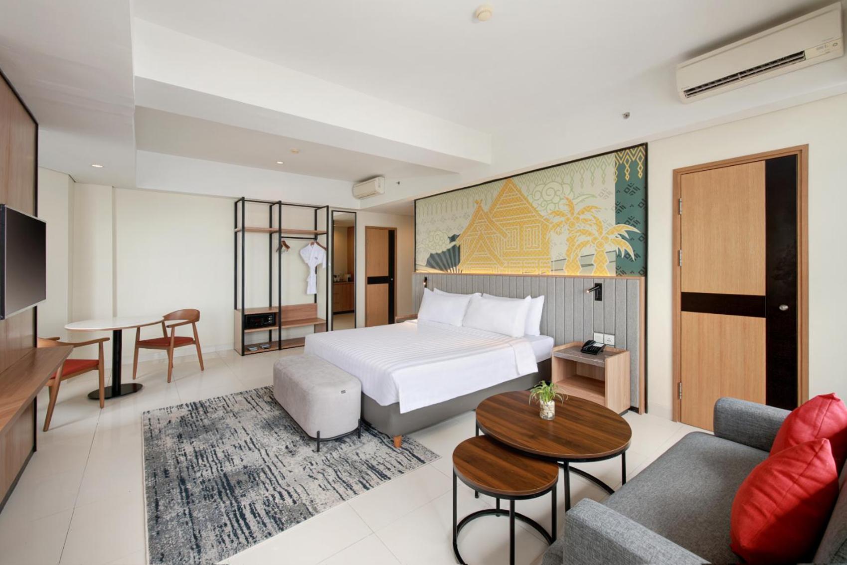 Aston Inn Pantai Losari Makassar Macáçar Exterior foto